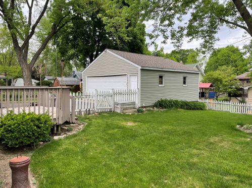 14 Jayne St, Barrington Hills, IL 60102