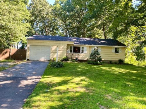 29 Hayes Ave, Ellington, CT 06029-3910