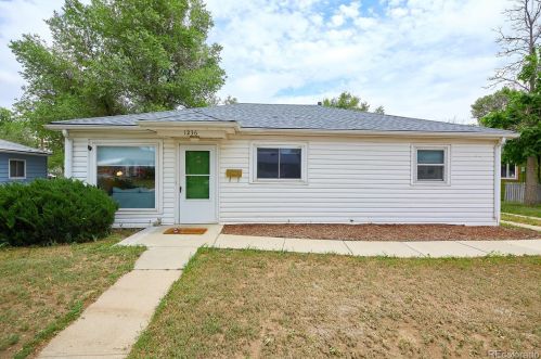 1236 Yost St, Denver CO  80011-6537 exterior