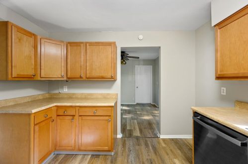 1590 Fawnvista Ln, Cincinnati OH 45246-2039 exterior