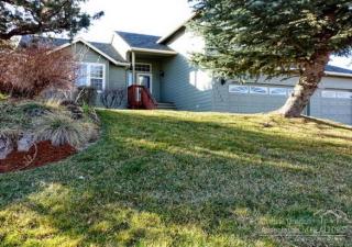 3752 Wickiup Pl, Eagle Crest OR  97756-8324 exterior