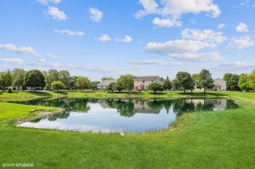7 Black Oak Ct, Lemont, IL 60490-6580
