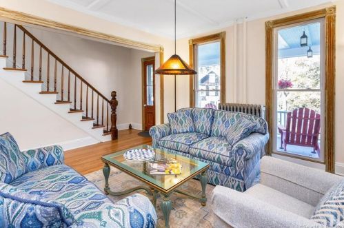 28 Church St, Wilton CT  06897-4903 exterior