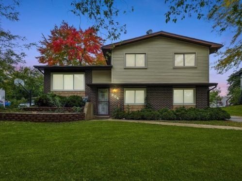 354 Ruth Cir, Lemont IL  60440-1873 exterior
