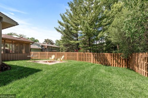 789 Heather Dr, Saint Paul MN  55126-3117 exterior