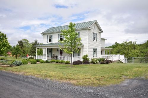 937 Pouts Hill Rd, Strasburg, VA 22657-2823