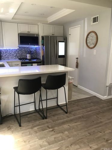 9787 Karmont Ave, South Gate CA  90280-5410 exterior