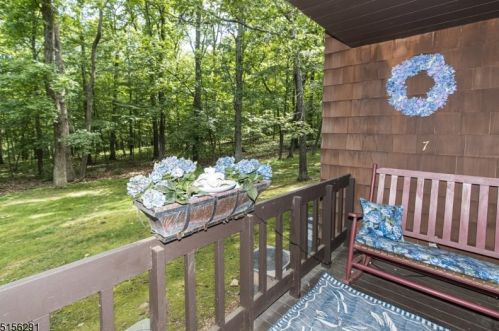 7 Osprey, Hackettstown NJ  07840-2726 exterior