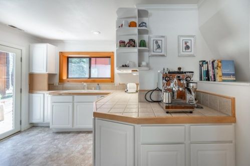 15739 Fir St, Truckee CA  96161-3705 exterior
