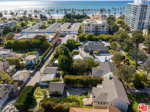 208 Alta Ave, Santa Monica CA  90402-2728 exterior
