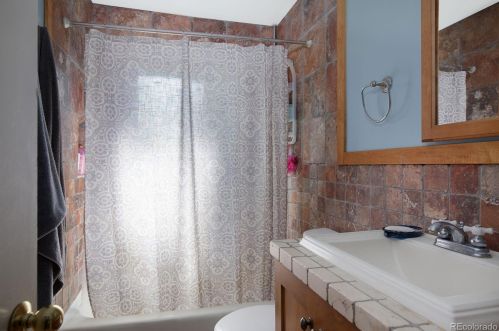 4624 Lincoln St, Englewood CO 80113-5734 exterior