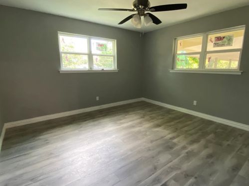 317 Hallmark Dr, Fort Worth TX  76134-3811 exterior