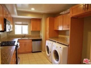 1236 Columbus Ave, Glendale CA  91202-1664 exterior