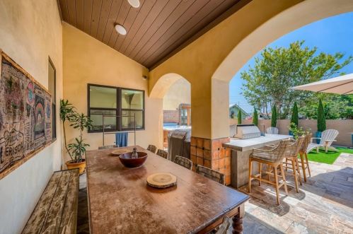 1814 Main St, Huntington Beach CA  92648-2725 exterior