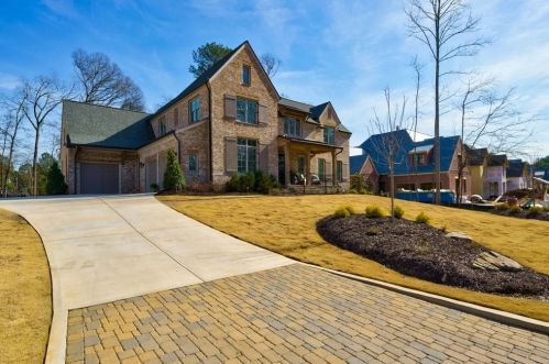 628 Crescent River Pass, Suwanee GA  30024 exterior