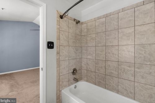 6100 Cliffside Trl, Columbia MD 21045-7412 exterior