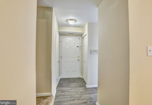 13317 Apgar Pl, Herndon, VA 20170-4304