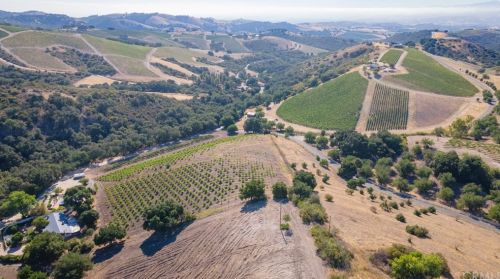 3860 Peachy Canyon Rd, Lake Nacimiento, CA 93446-9691