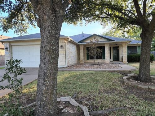 4429 Chickasaw Ct, Austin TX  78749-1126 exterior