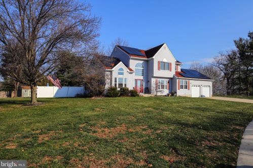 321 Snowgoose Ln, Harrison Township, NJ 08062-3208