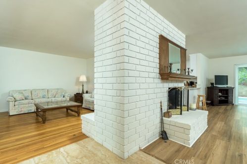 3451 Mevel Pl, Glendale CA  91214-1141 exterior