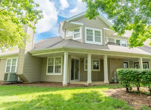 1288 Donegal Ct, Carol Stream IL  60188-6012 exterior