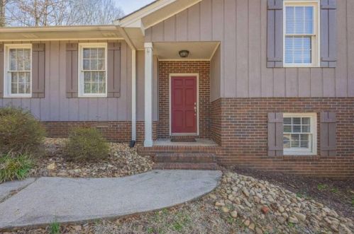 69 Forest Hill Ct, Commerce, GA 30529-2609