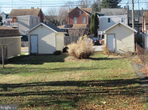 320 Middle St, Hanover PA 17331-3746 exterior