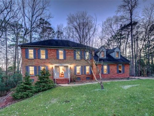 116 Barclay Cres, Smithfield, VA 23430-5934