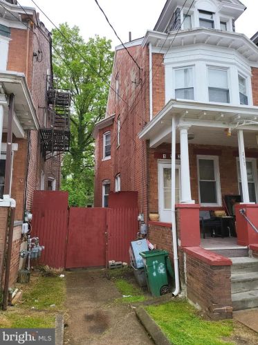 153 Hoffman Ave, Trenton, NJ 08618-4007