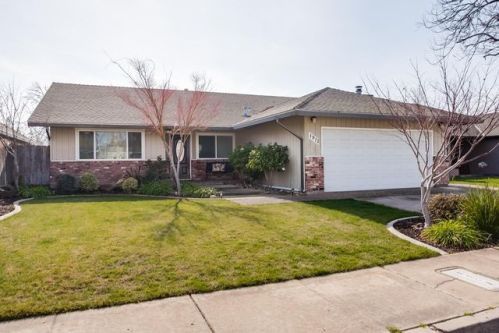 1973 Blue Spruce Dr, Valley Home, CA 95361-3350
