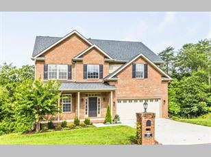 8116 Enchanted Grove Ln, Powell, TN 37849-6310