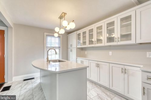 422 Atlantic Ave, Trenton NJ  08629-1503 exterior
