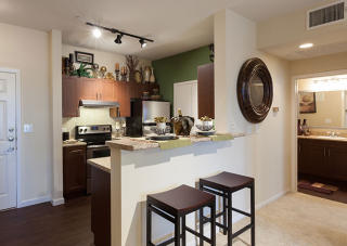 5009 Addison Cir, Addison TX  75001-3308 exterior