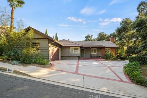 220 Sleepy Hollow Ter, Glendale, CA 91206-4717