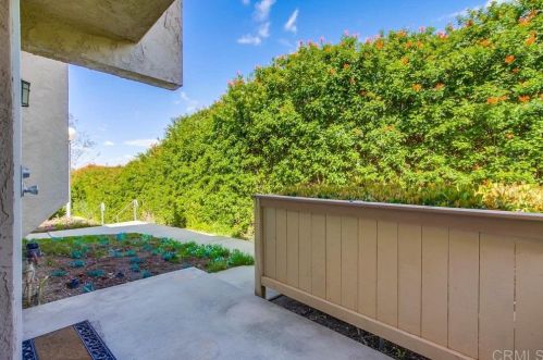 691 Ascot Dr, Vista CA 92083-4207 exterior