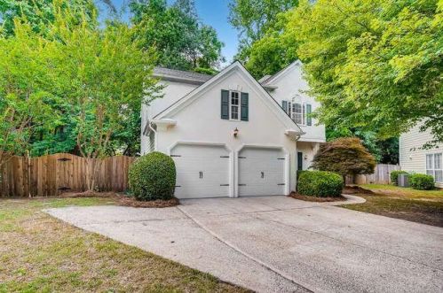 554 Lullingstone Dr, Marietta, GA 30067-2717