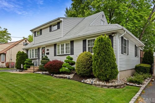 12 Monica Ct, Avenel, NJ 07001-1515