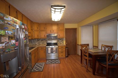 135 Bennington Dr, Stockbridge GA  30281-4097 exterior