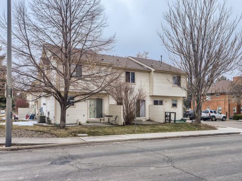 954 Monroe Ave, Loveland CO  80537-4945 exterior