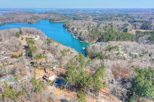6069 Lake Lanier Heights Rd, Buford, GA 30518-6118