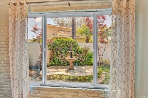 1527 Wakefield Ave, Anaheim CA  92802-3925 exterior