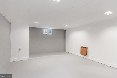 347 Ardmore Ave, Tavistock NJ  08033-1001 exterior