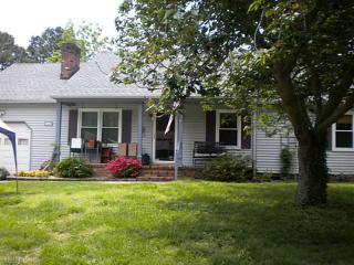 2140 Paramont Ave, Chesapeake, VA 23320-2454