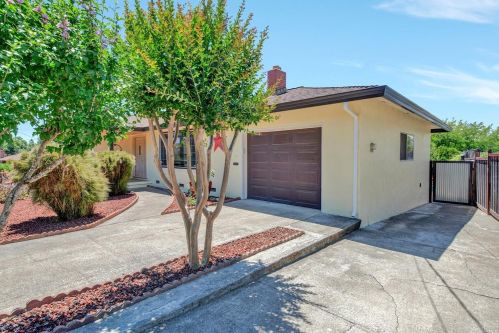 1417 Prentice Dr, Healdsburg, CA 95448-3008