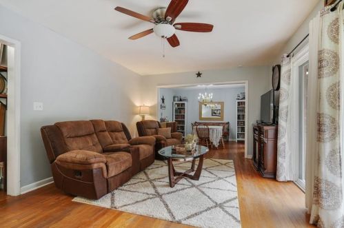 1381 Carolyn Dr, Atlanta GA  30329-3546 exterior
