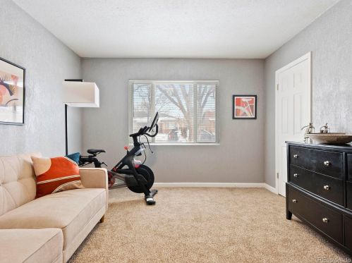 885 Quentin St, Denver CO  80011-6307 exterior