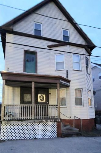 19 Emmett St, Providence, RI 02903-4503