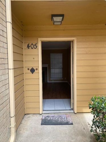 5805 Marvin Loving Dr, Garland, TX 75043-4574