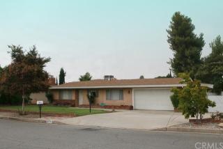 27711 Clifton St, Highland, CA 92346-3340